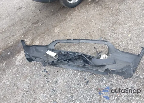 2019 Jeep Compass Latitude 4X4 z USA, uszkodzony, nr VIN 3C4NJDBB8KT834306